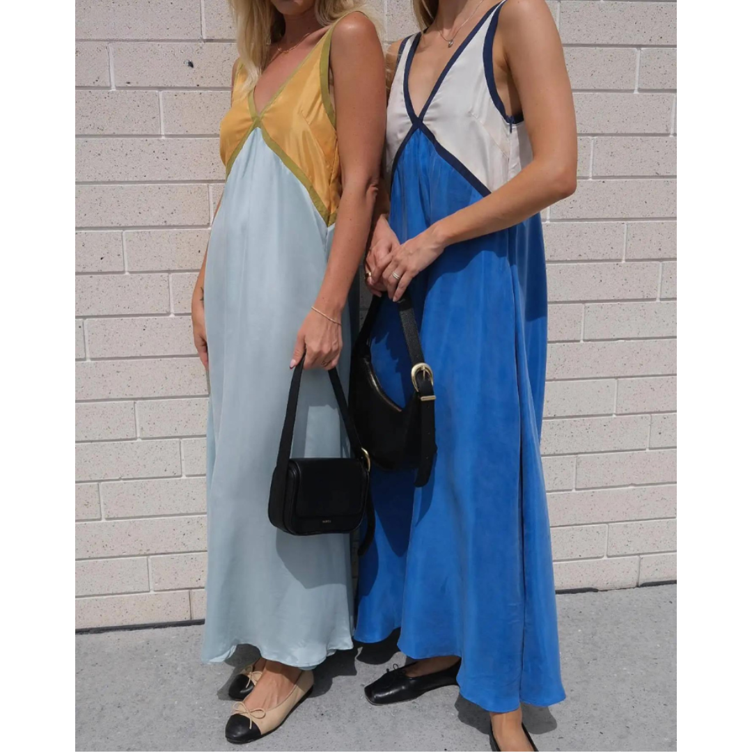 Schickes Noemi™ Kleid mit elegantem V-Ausschnitt