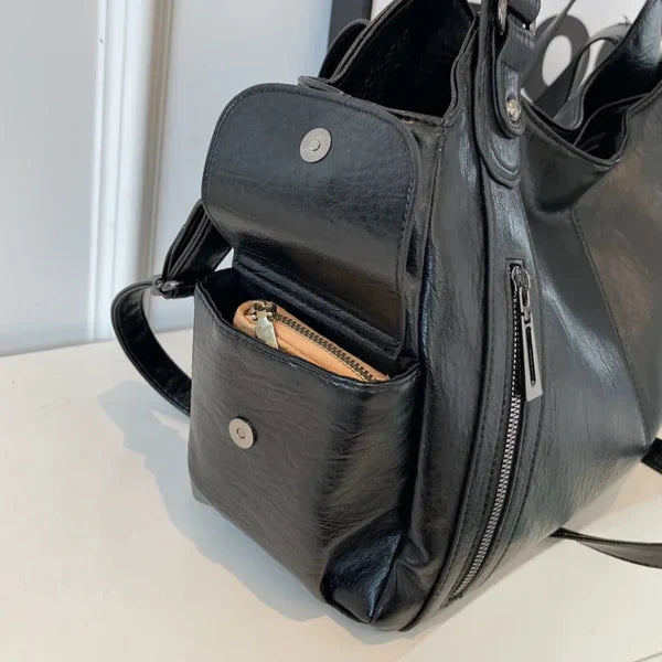 Nivea™ - Elegante und geräumige Tote Bag aus Leder