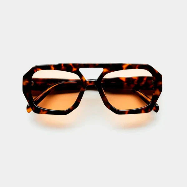 Occhiali da Sole Isotta™ - Stile e Chic in Ogni Occasione!
