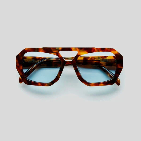 Occhiali da Sole Isotta™ - Stile e Chic in Ogni Occasione!