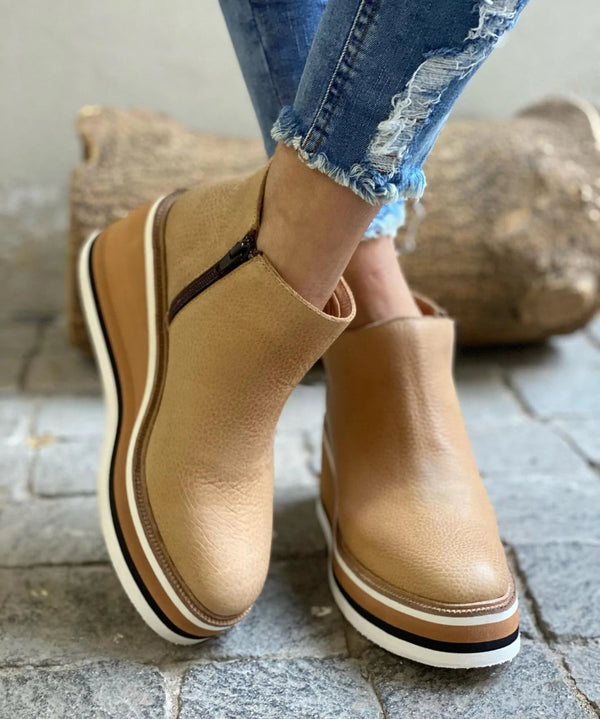 Elegante hohe Stiefeletten für Damen - ESTEE für einen einzigartigen und raffinierten Stil