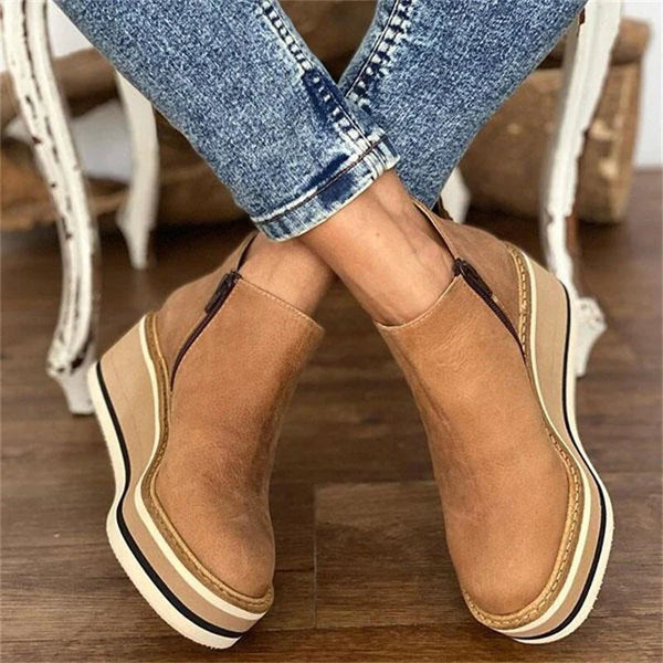 Elegante hohe Stiefeletten für Damen - ESTEE für einen einzigartigen und raffinierten Stil