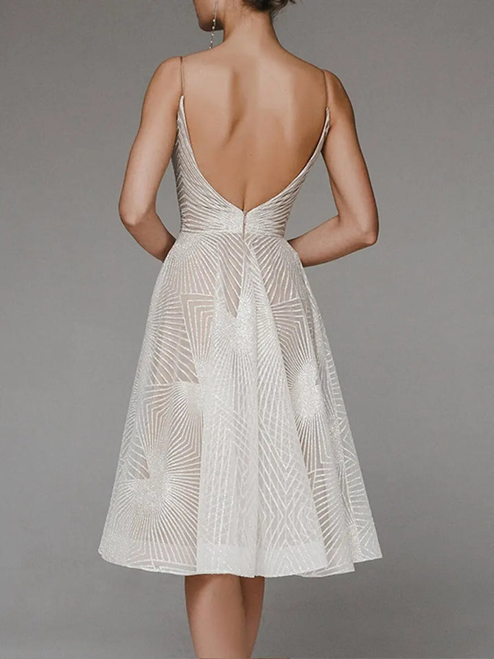 Elegantes Maura™ Kleid mit wunderschönem Rückenausschnitt
