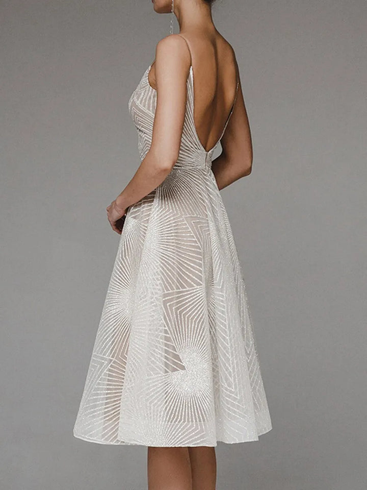 Elegantes Maura™ Kleid mit wunderschönem Rückenausschnitt