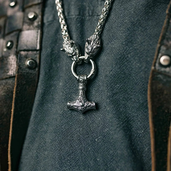 Wytrzymały i stylowy naszyjnik męski Viking Protection – symbol siły i ochrony