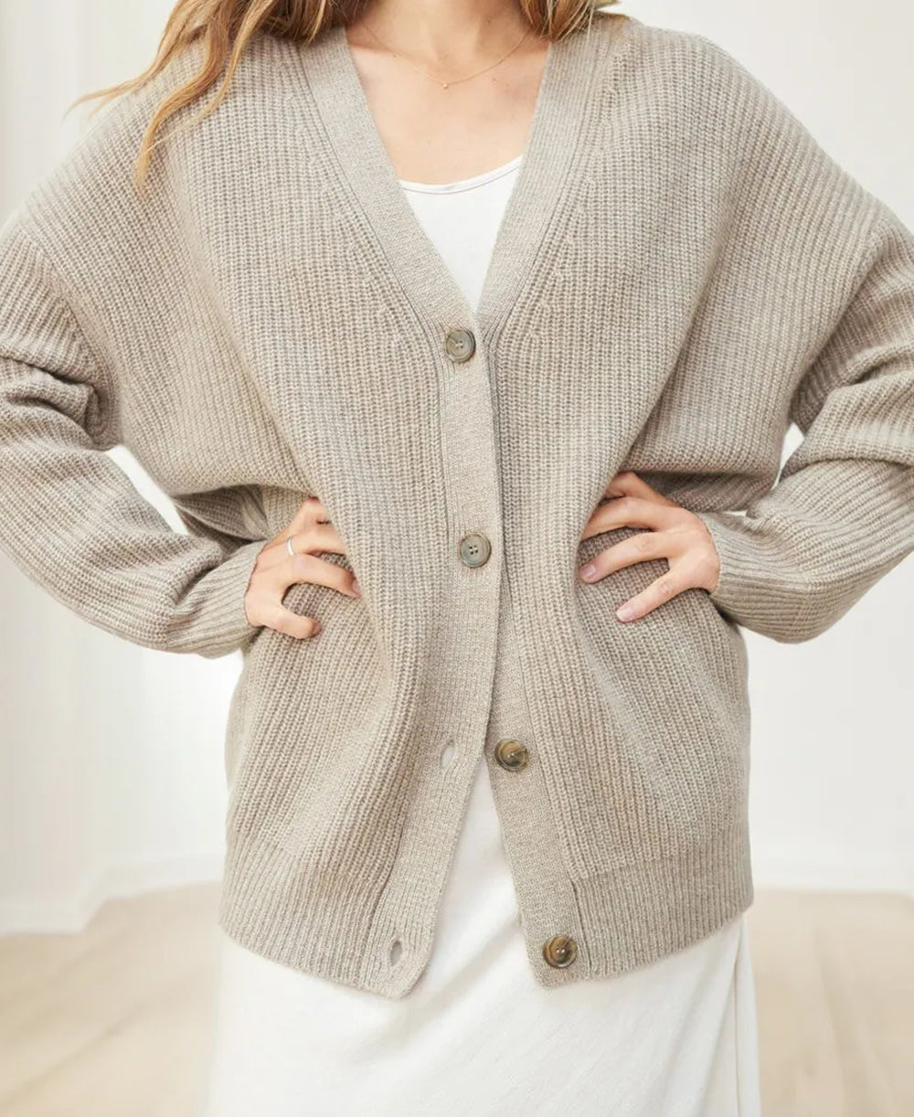 Stilvolle Damenstrickjacke für mehr Eleganz und Klasse