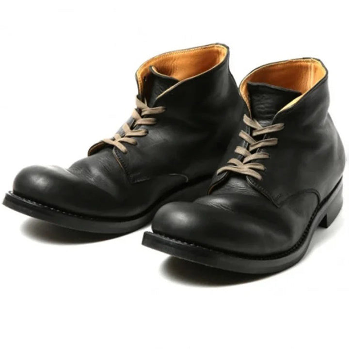 Herrenstiefel aus feinem Leder mit Absatz - MARTIN