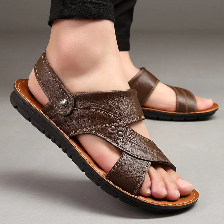 Modische und bequeme Herren-Ledersandalen für entspannte Tage