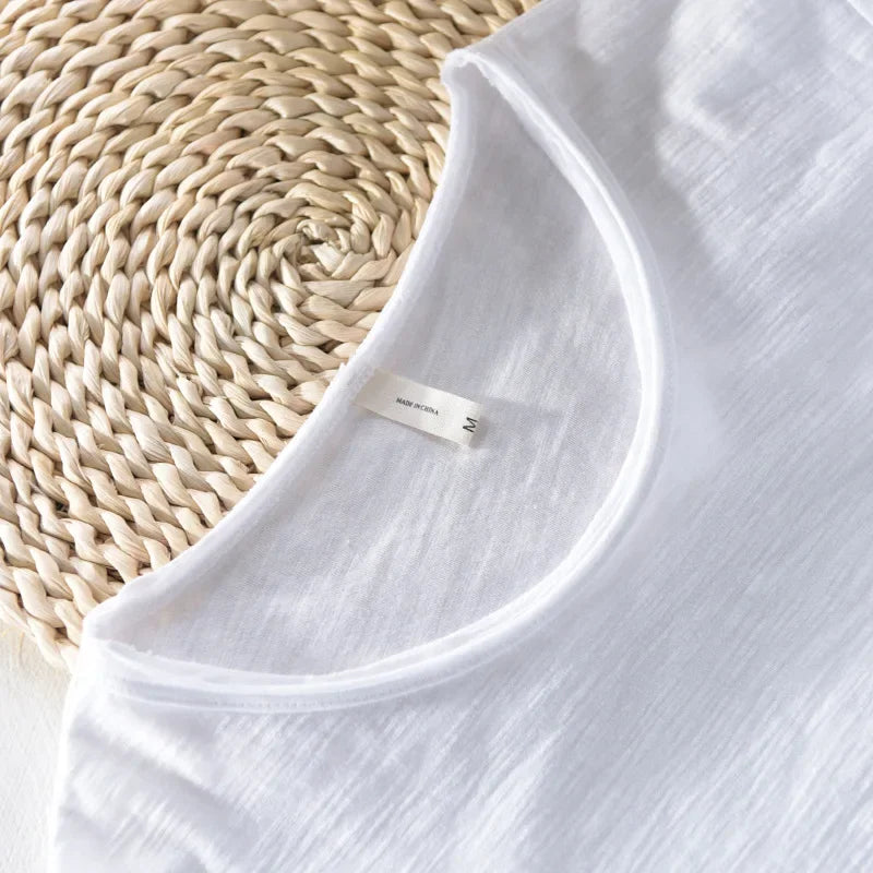 Modisches Herren-T-Shirt aus christlicher Baumwolle mit taillierter Passform - Komfort und Eleganz für den Alltag