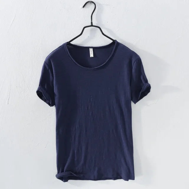 Modisches Herren-T-Shirt aus christlicher Baumwolle mit taillierter Passform - Komfort und Eleganz für den Alltag