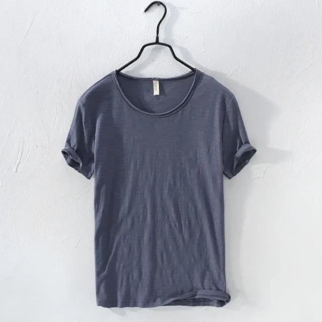Modisches Herren-T-Shirt aus christlicher Baumwolle mit taillierter Passform - Komfort und Eleganz für den Alltag