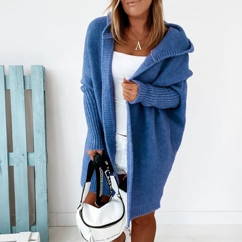 Die elegante Damenstrickjacke verleiht einen Hauch von Klasse und Schick
