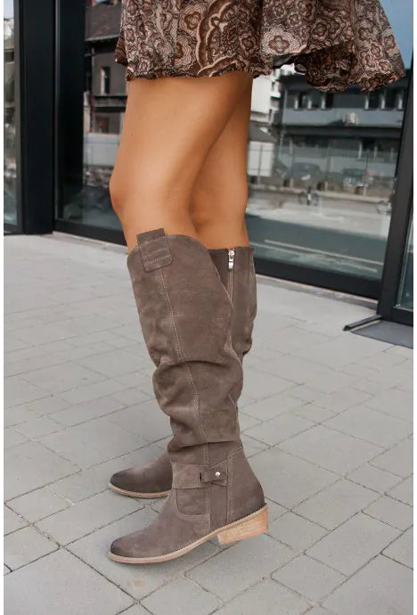 Kiara™ Stiefel: Unverwechselbare Eleganz und zeitloser Komfort